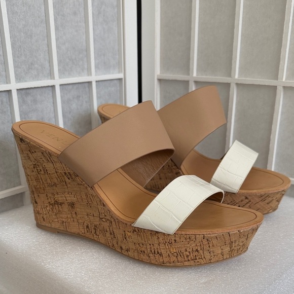 VENUS Shoes - Venus Tan and White Wedge Sandals Size 10